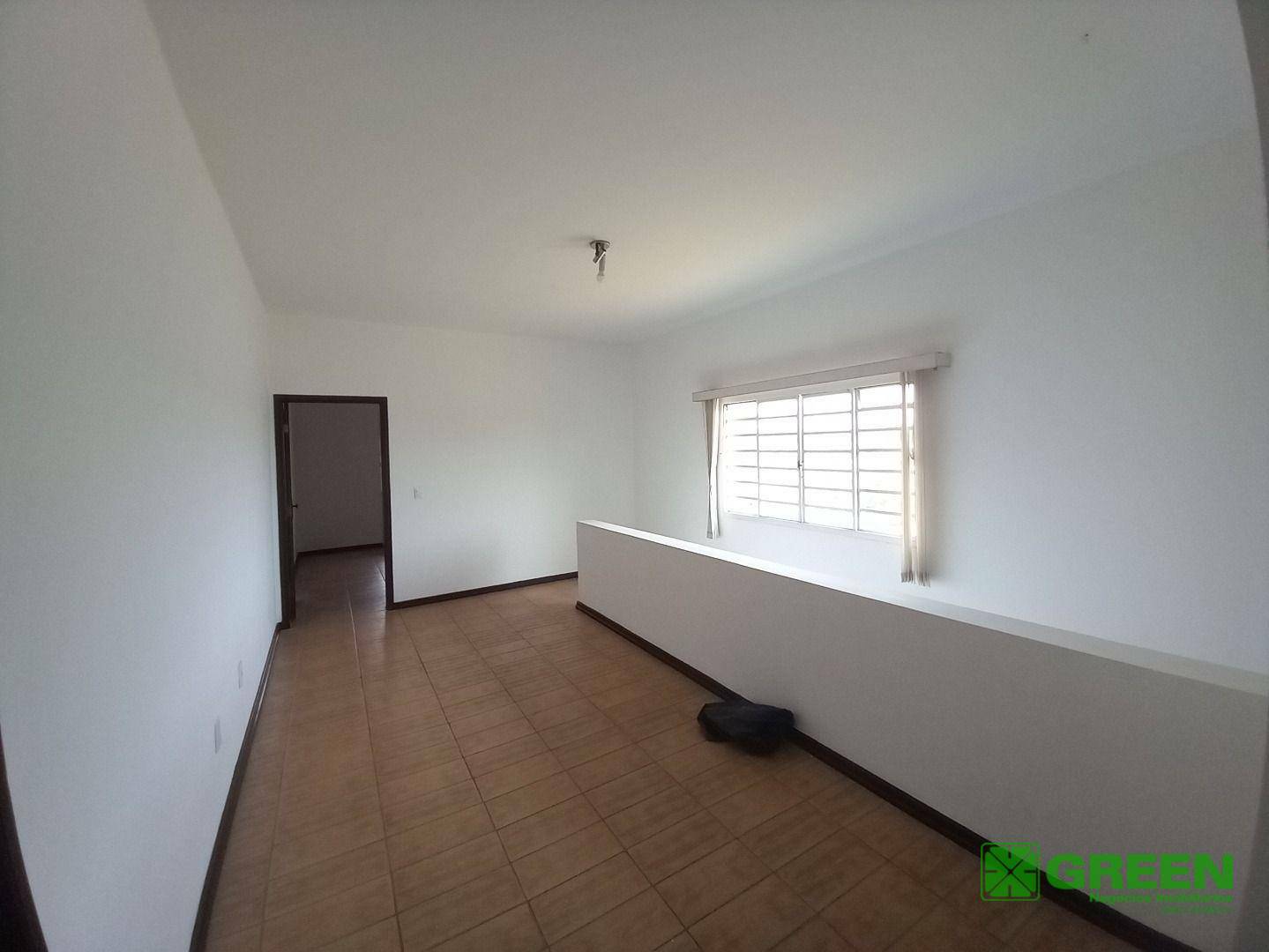 Casa à venda com 6 quartos, 345m² - Foto 32