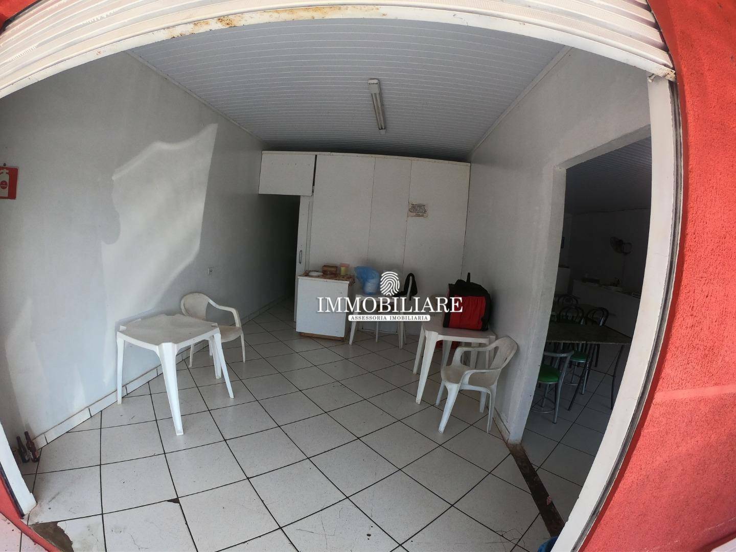 Casa à venda com 2 quartos, 350m² - Foto 29