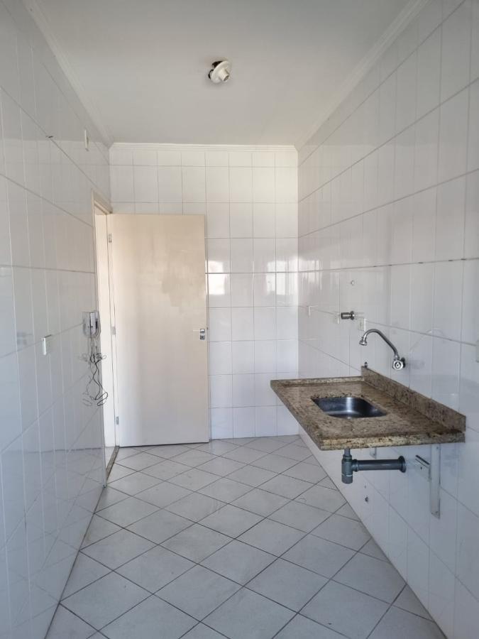 Apartamento para alugar com 3 quartos, 68m² - Foto 10