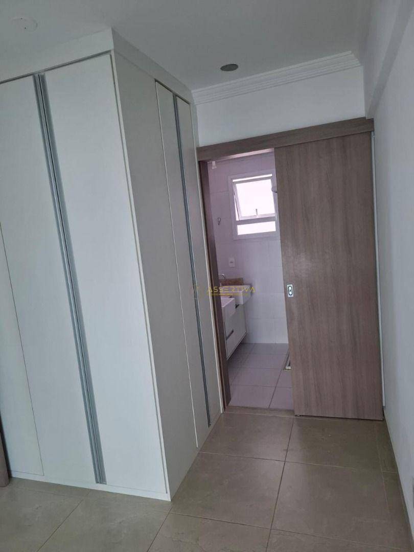 Apartamento para alugar com 2 quartos, 98m² - Foto 22