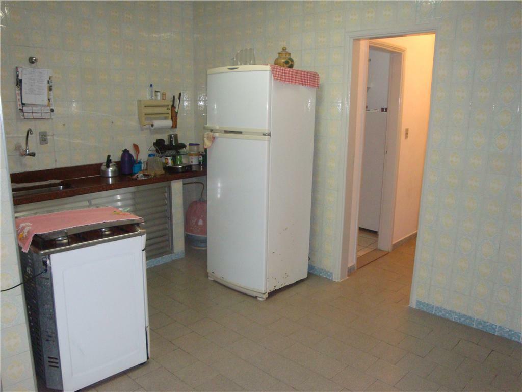 Apartamento à venda com 3 quartos, 140m² - Foto 1