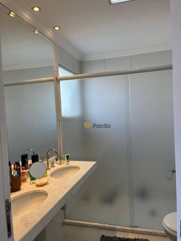 Apartamento à venda com 3 quartos, 128m² - Foto 4