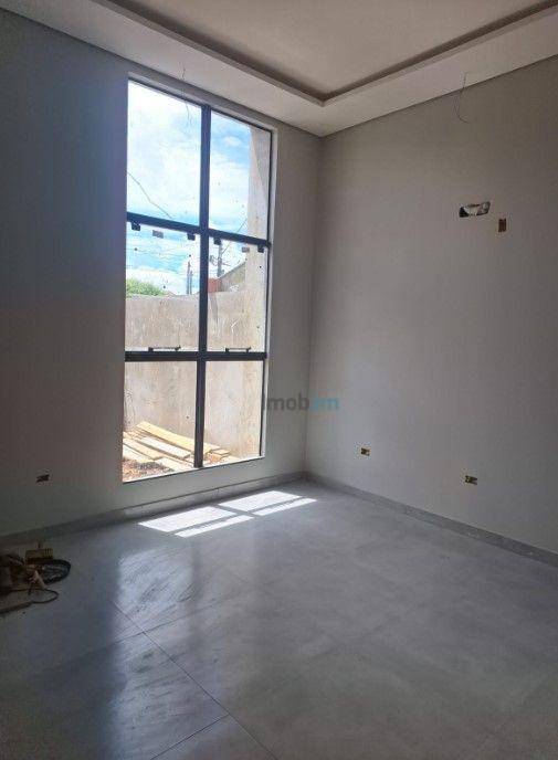 Casa à venda com 3 quartos, 118m² - Foto 4