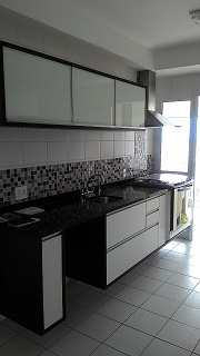 Apartamento à venda com 3 quartos, 140m² - Foto 2