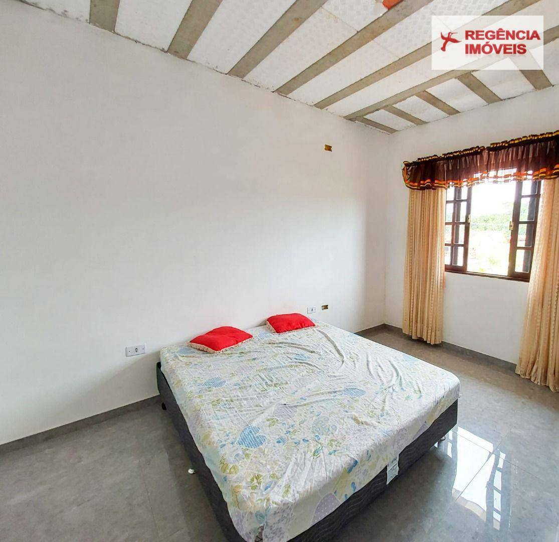 Casa à venda com 4 quartos, 144m² - Foto 13