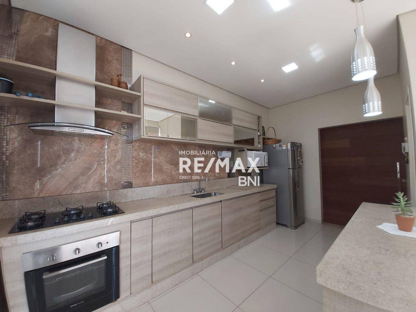 Sobrado à venda com 3 quartos, 254m² - Foto 15