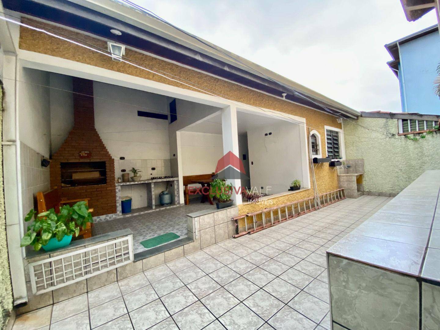 Casa à venda com 4 quartos, 326m² - Foto 28