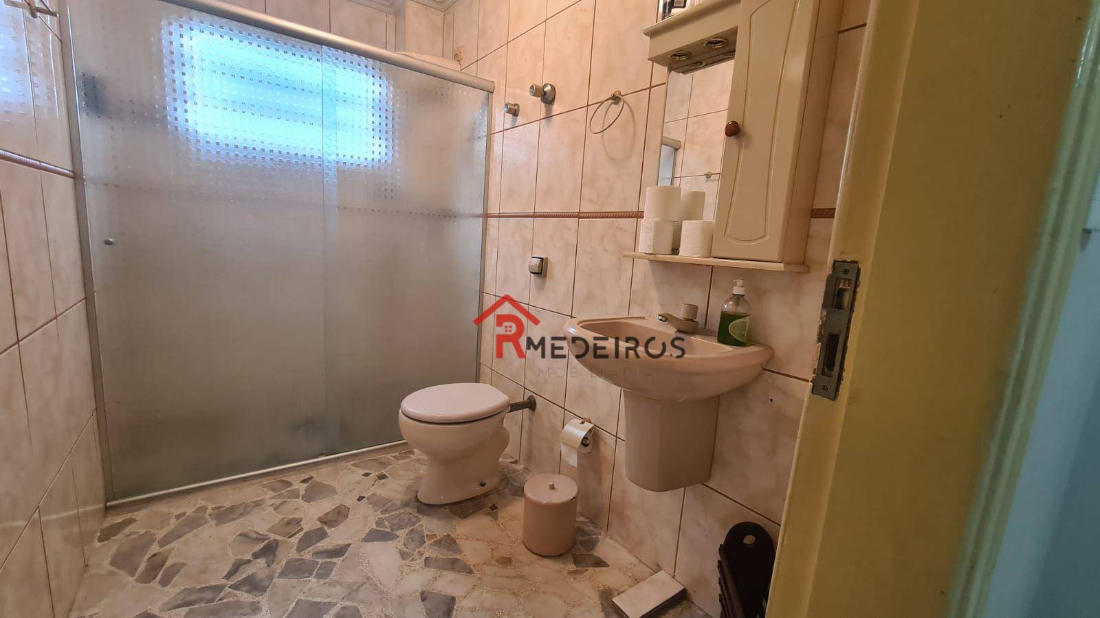 Apartamento para alugar com 2 quartos, 65m² - Foto 17