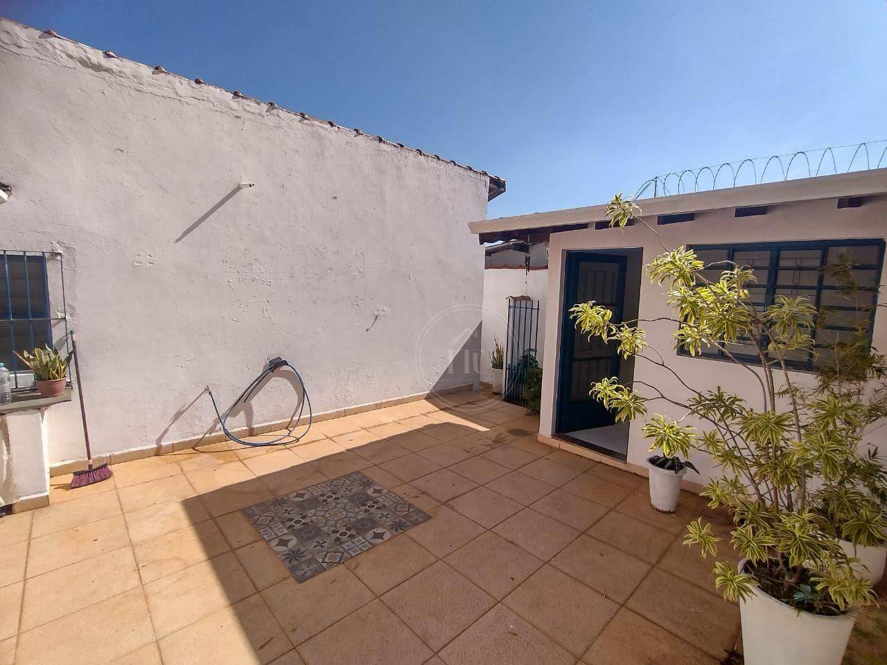 Casa à venda com 4 quartos, 95m² - Foto 16
