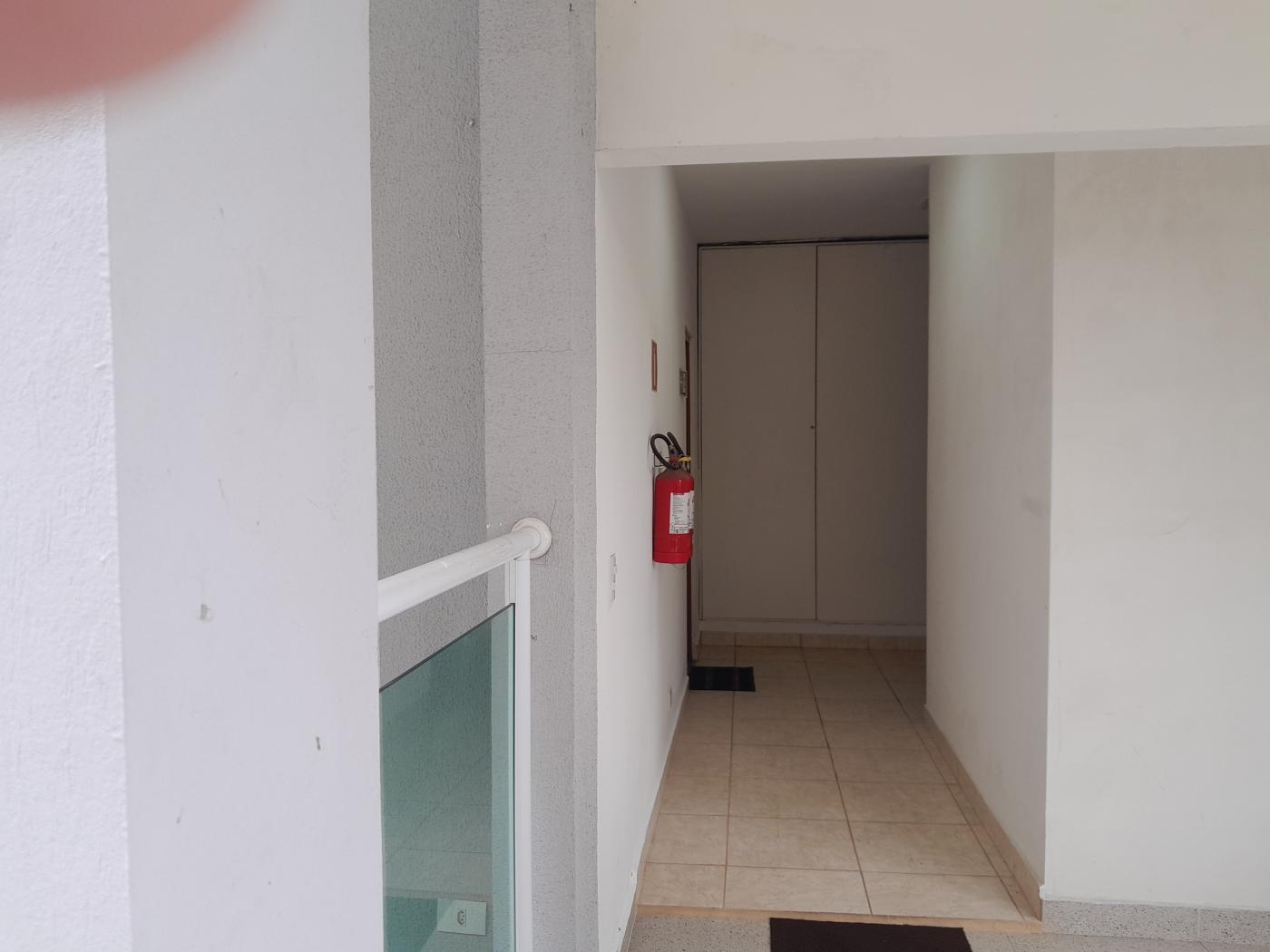 Apartamento para alugar com 3 quartos, 78m² - Foto 18