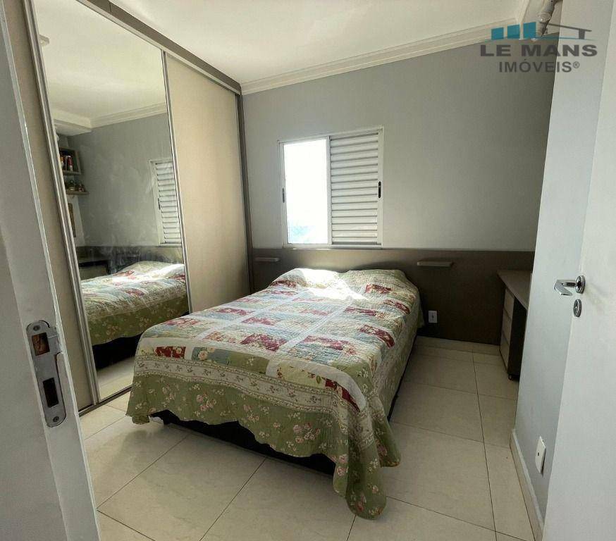 Apartamento à venda com 3 quartos, 79m² - Foto 12