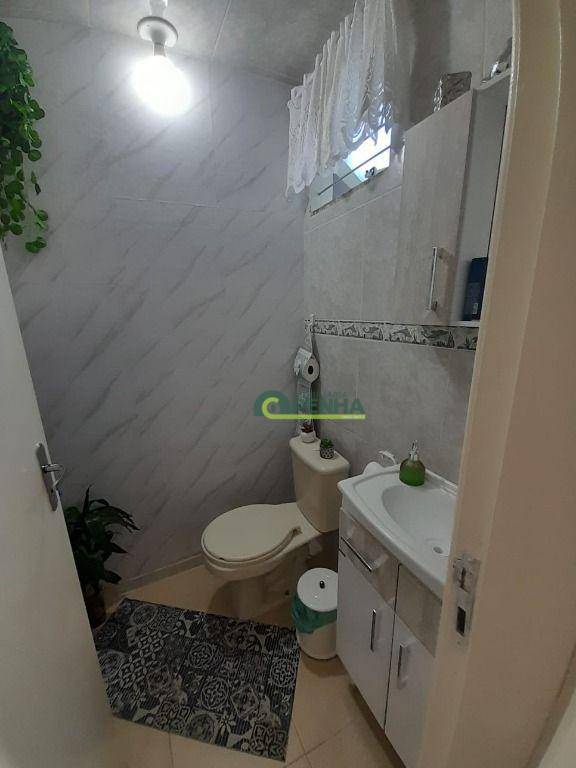 Sobrado à venda com 5 quartos, 200m² - Foto 35