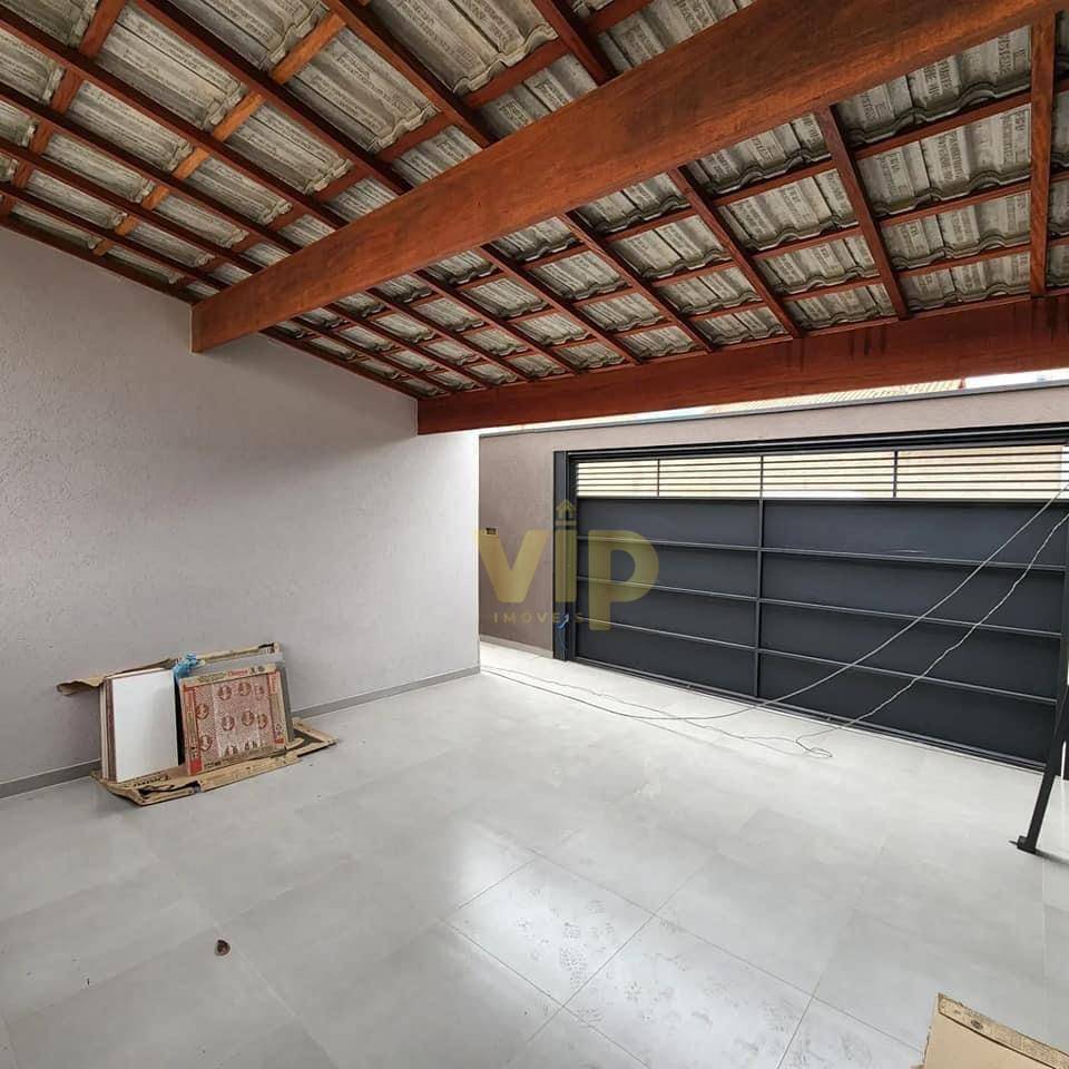 Casa à venda com 3 quartos, 130m² - Foto 2