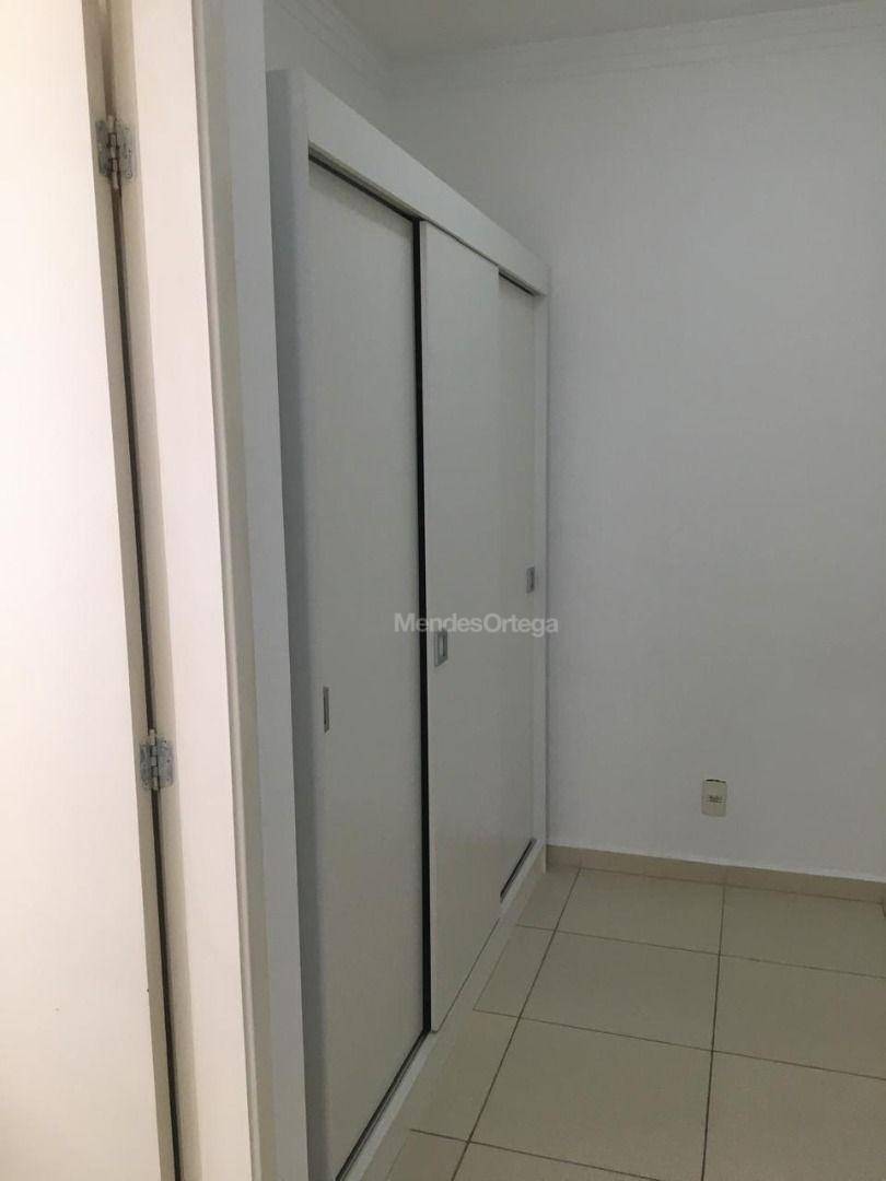 Apartamento para alugar com 3 quartos, 66m² - Foto 5