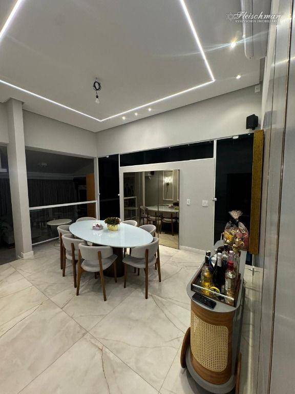 Casa à venda com 4 quartos, 232m² - Foto 9