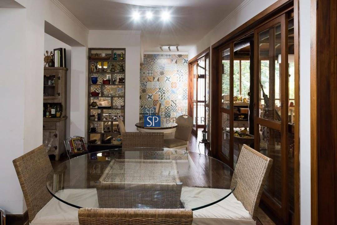 Casa à venda com 5 quartos, 378m² - Foto 10