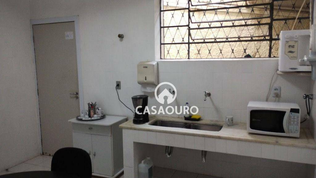 Casa à venda com 6 quartos, 250m² - Foto 19