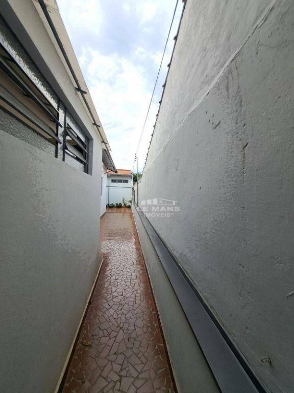 Casa à venda com 4 quartos, 250m² - Foto 13