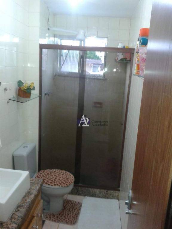 Apartamento à venda com 2 quartos, 62m² - Foto 17