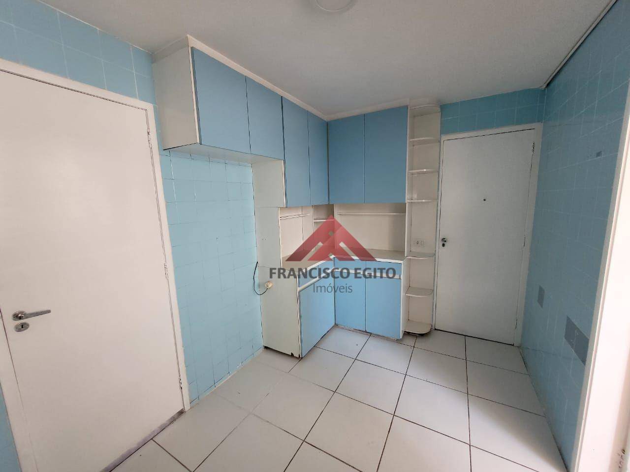 Apartamento para alugar com 3 quartos, 120m² - Foto 17