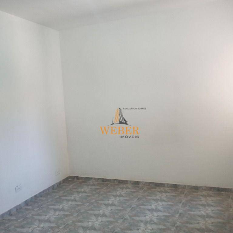 Casa à venda com 4 quartos, 150m² - Foto 17