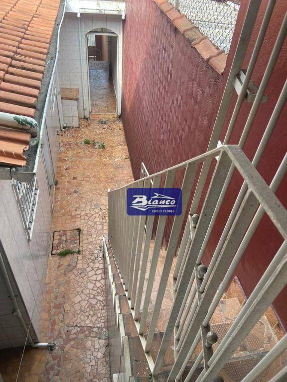 Sobrado à venda com 3 quartos, 168m² - Foto 6