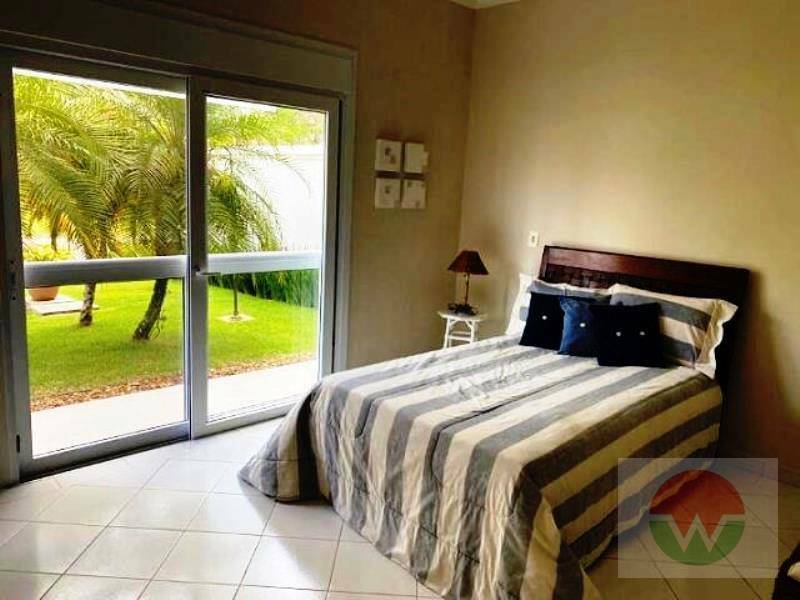 Casa de Condomínio à venda com 5 quartos, 550m² - Foto 4