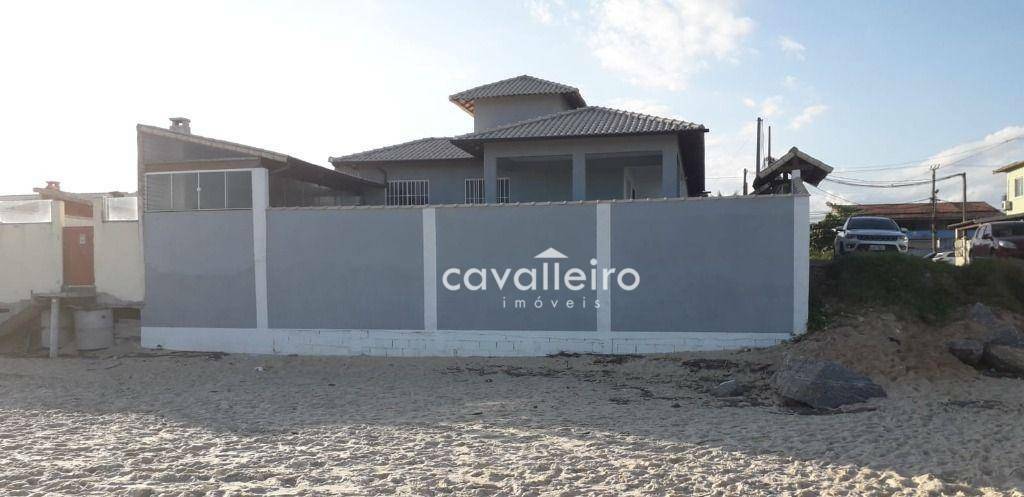 Casa à venda com 4 quartos, 111m² - Foto 1