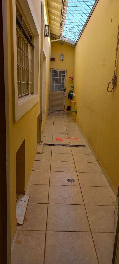 Casa à venda com 3 quartos, 100m² - Foto 12