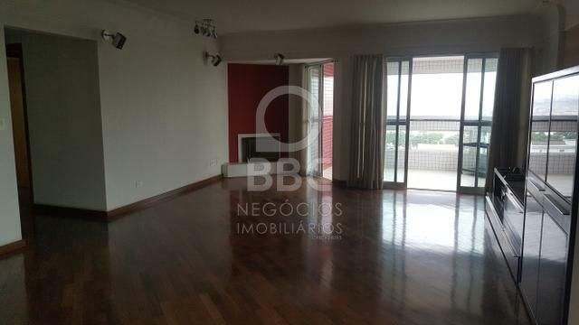 Apartamento para alugar com 3 quartos, 168m² - Foto 4