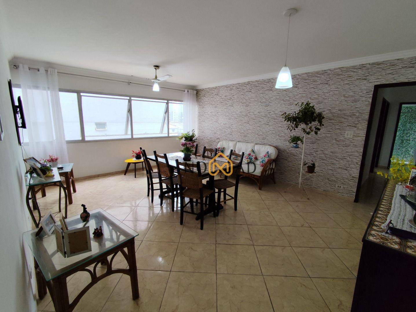 Apartamento à venda com 3 quartos, 115m² - Foto 1