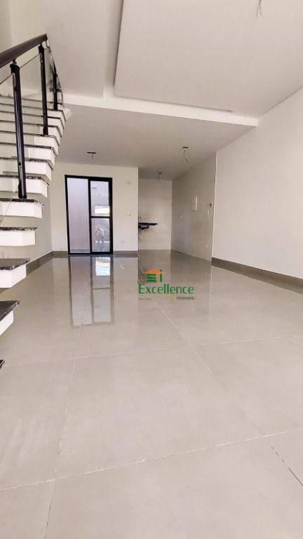 Sobrado à venda com 3 quartos, 130m² - Foto 4