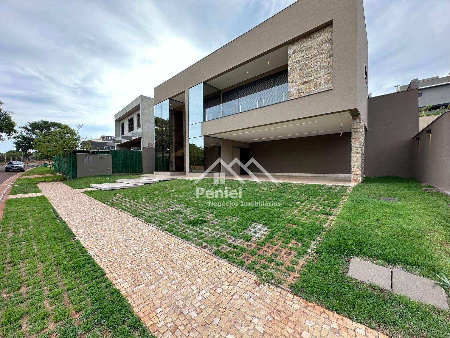 Sobrado à venda com 4 quartos, 398m² - Foto 1