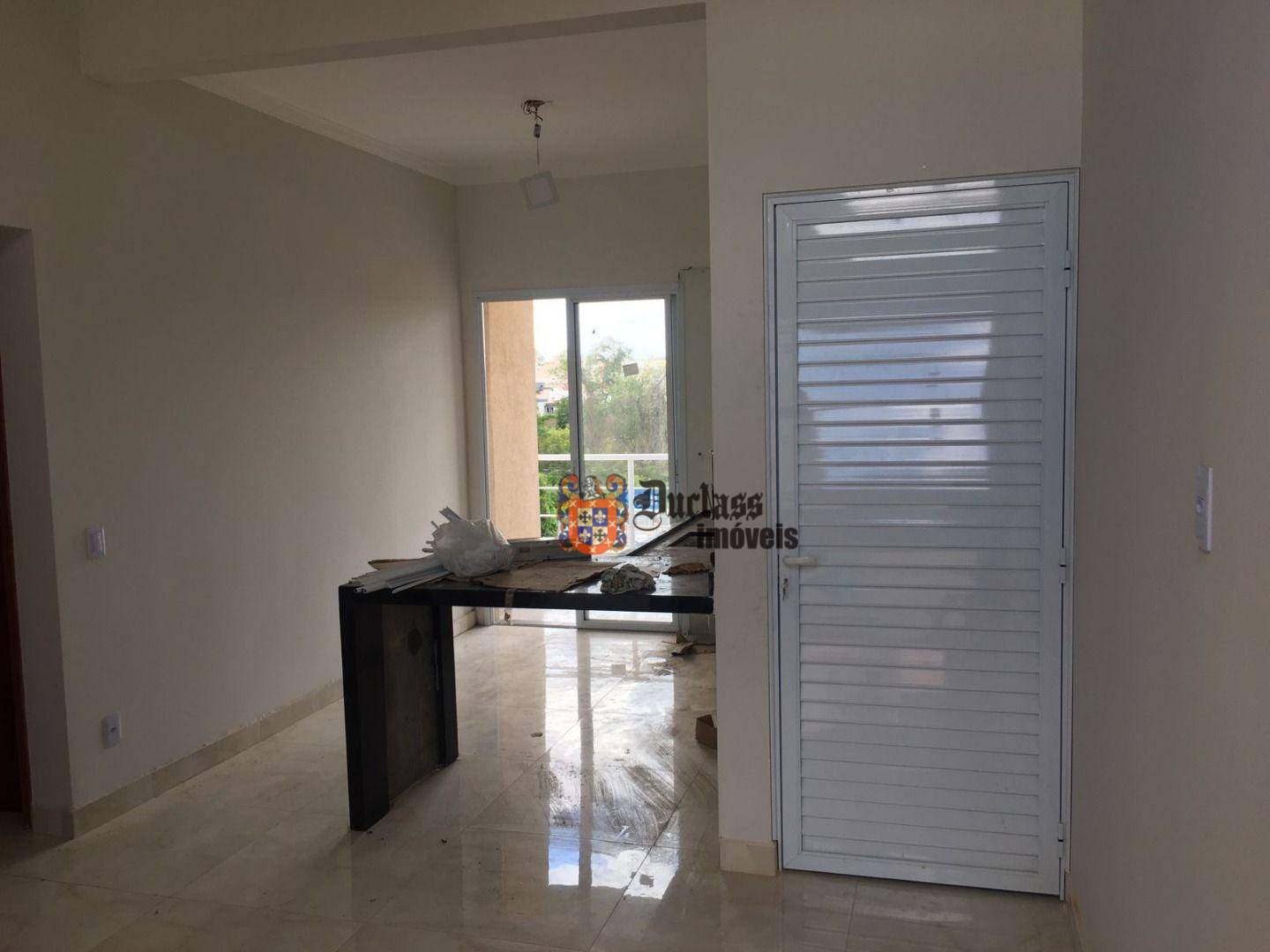 Casa à venda com 2 quartos, 128m² - Foto 6