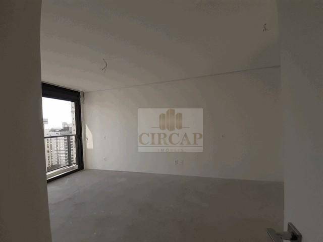 Apartamento à venda com 3 quartos, 205m² - Foto 11