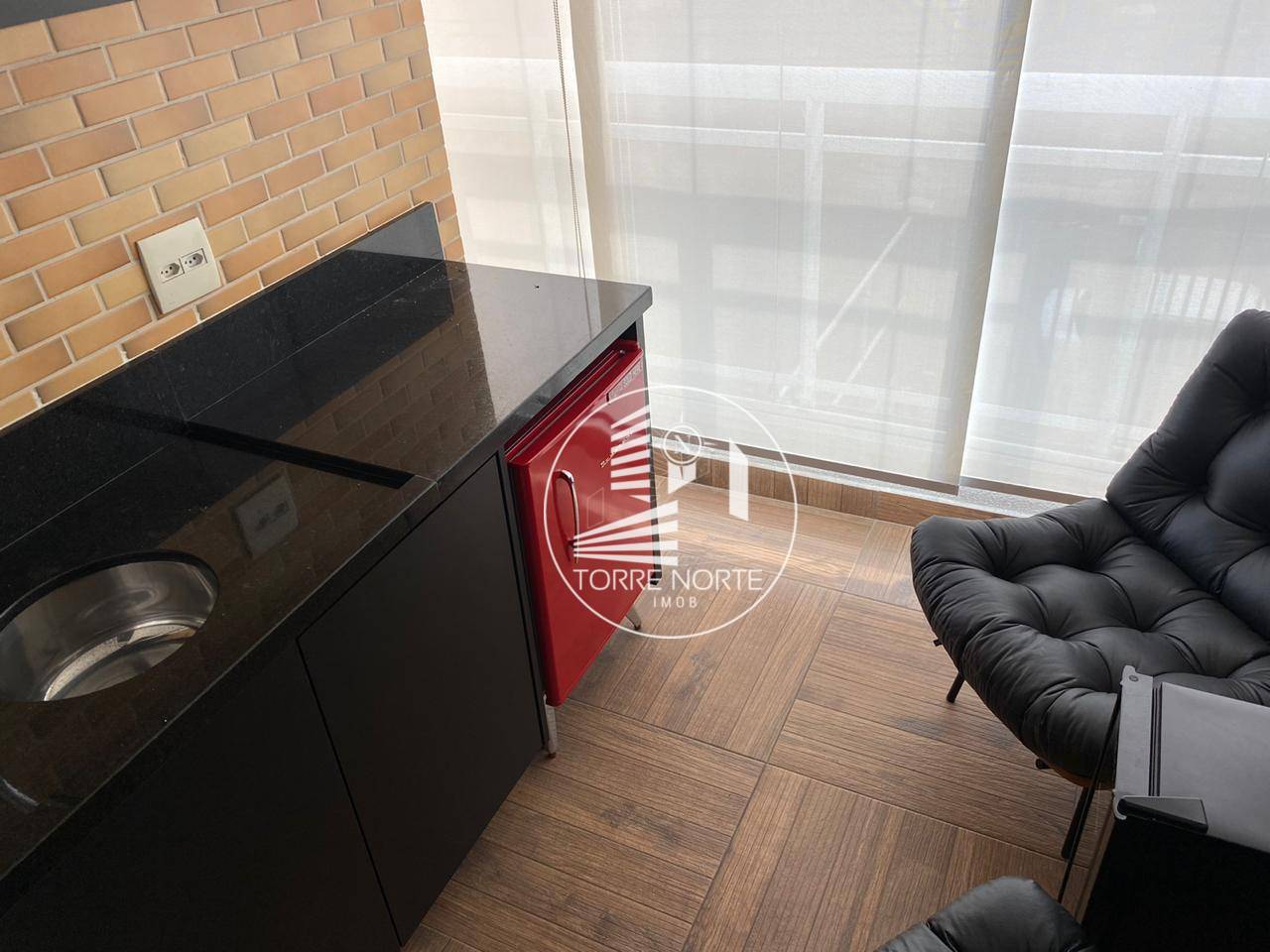 Apartamento à venda com 2 quartos, 67m² - Foto 4