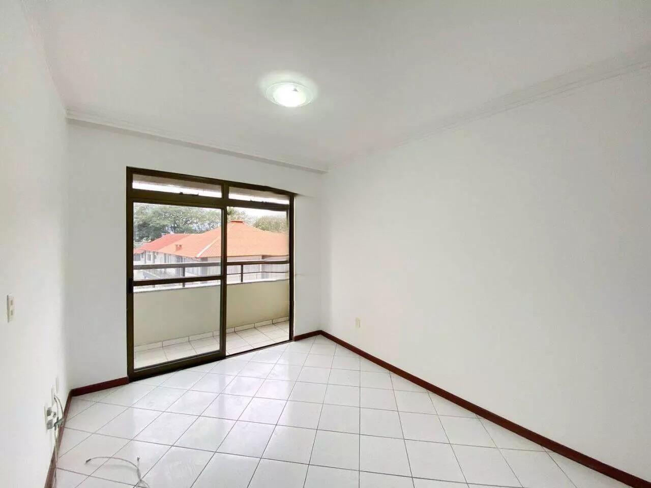 Apartamento à venda com 3 quartos, 85m² - Foto 10