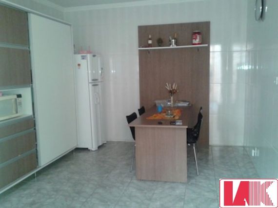 Casa à venda com 2 quartos, 159m² - Foto 9