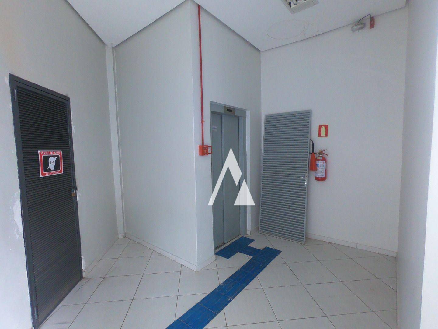 Prédio Inteiro para alugar, 900m² - Foto 6