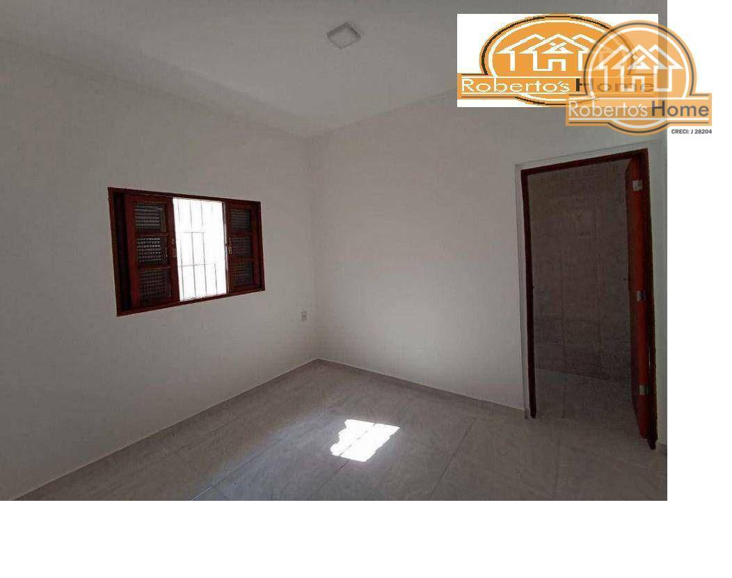 Casa à venda com 3 quartos, 90m² - Foto 13