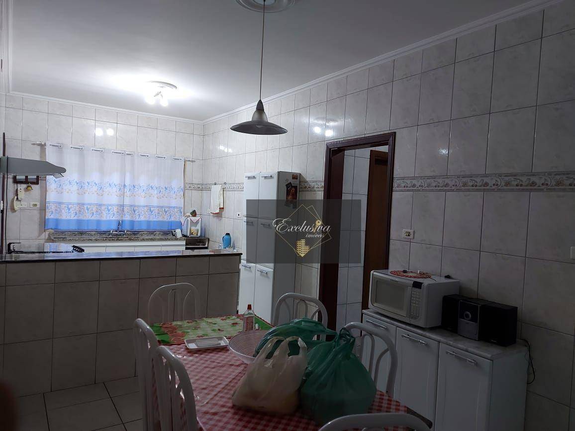 Casa à venda com 3 quartos, 200m² - Foto 7