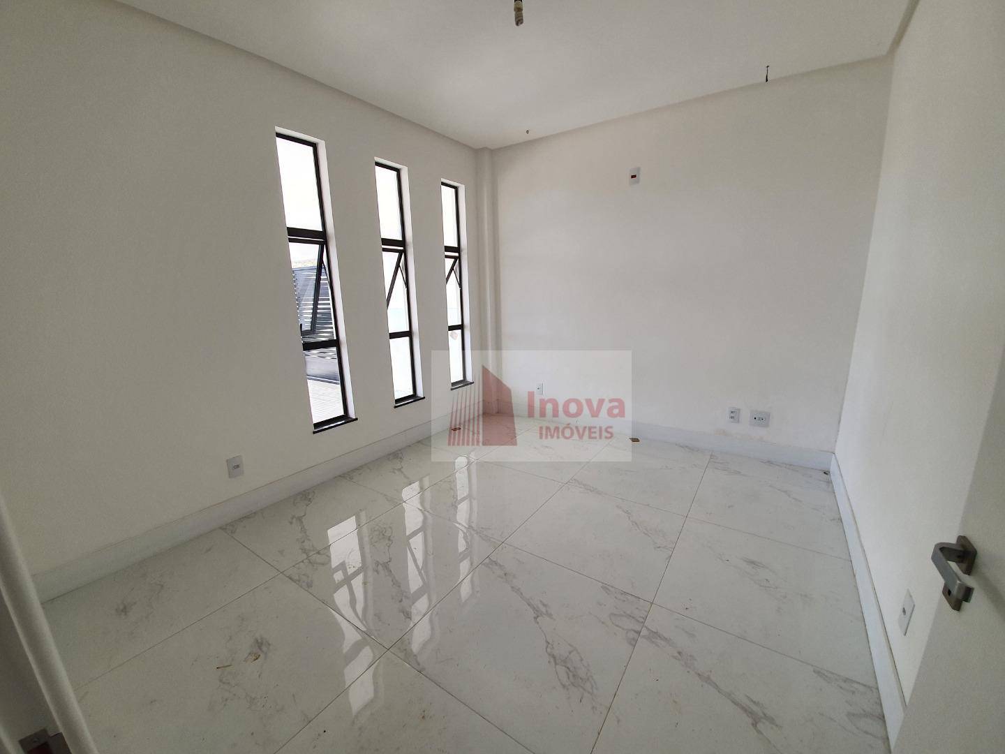 Casa de Condomínio à venda com 4 quartos, 360m² - Foto 23