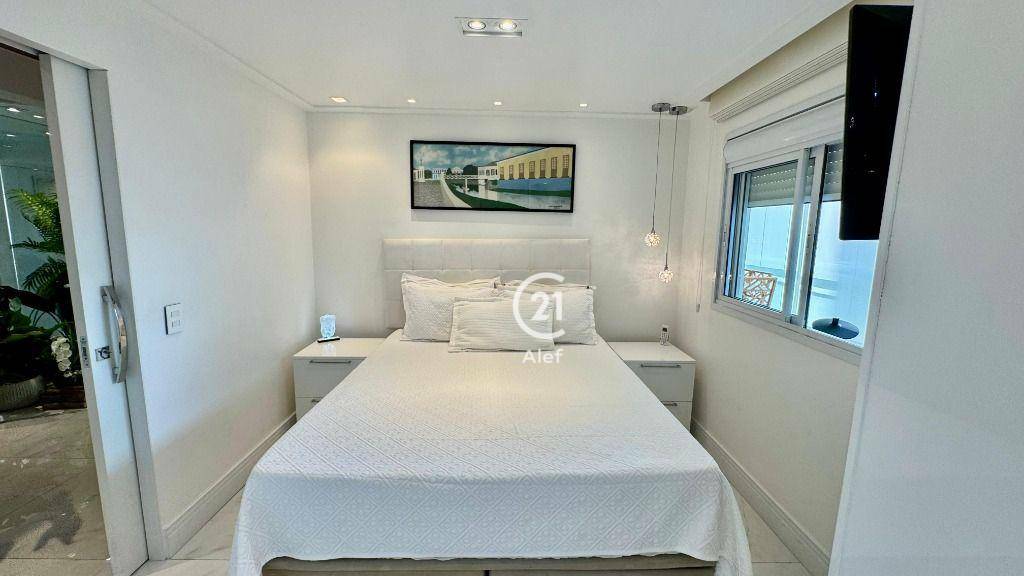 Apartamento para alugar com 3 quartos, 157m² - Foto 23