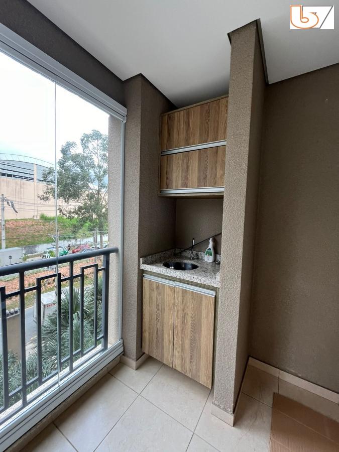 Apartamento para alugar com 2 quartos, 107m² - Foto 3