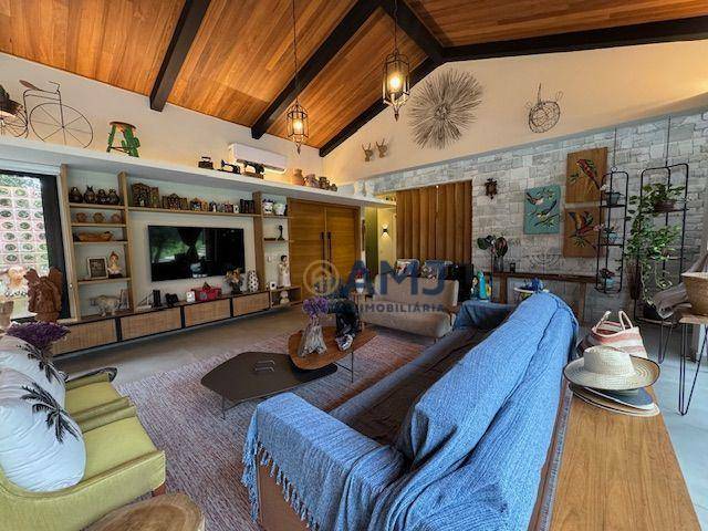 Chácara à venda com 6 quartos, 500m² - Foto 2