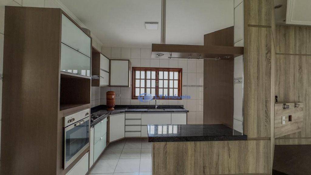 Casa para alugar com 3 quartos, 121m² - Foto 10