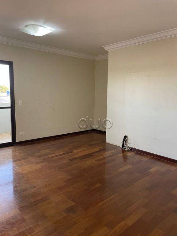 Apartamento à venda com 3 quartos, 150m² - Foto 3