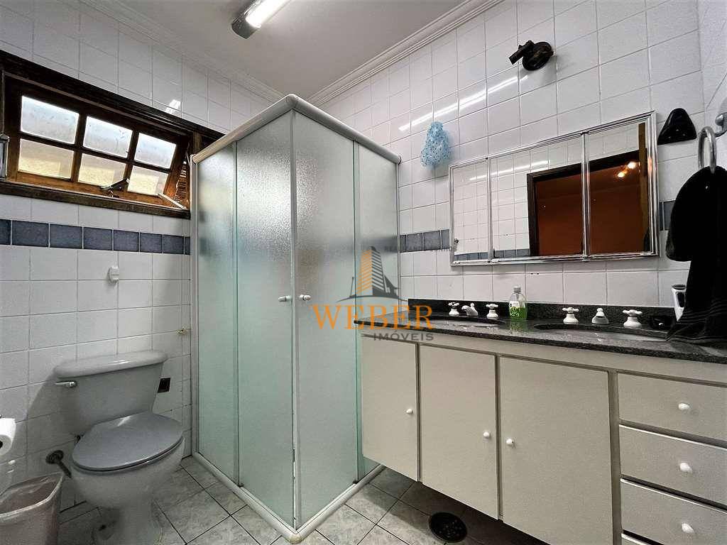 Casa de Condomínio à venda com 4 quartos, 220m² - Foto 31