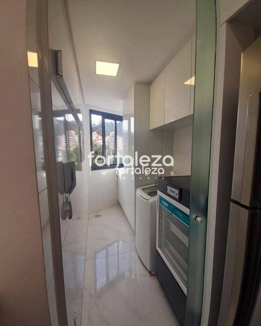 Apartamento à venda com 2 quartos, 81m² - Foto 1