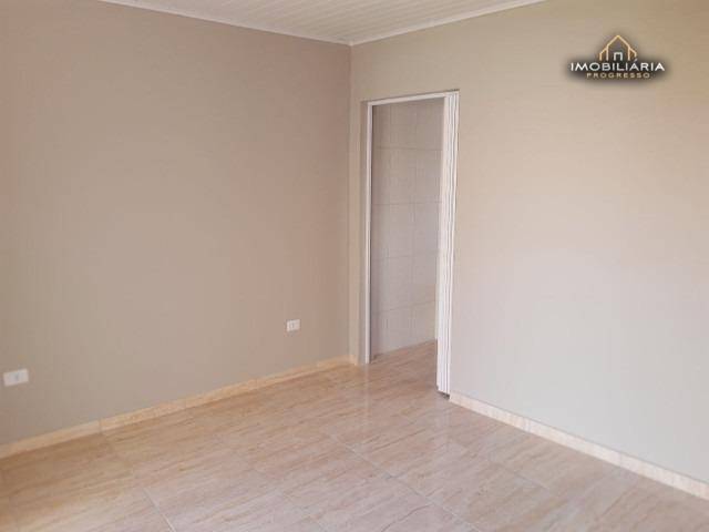 Casa à venda com 2 quartos, 80m² - Foto 12